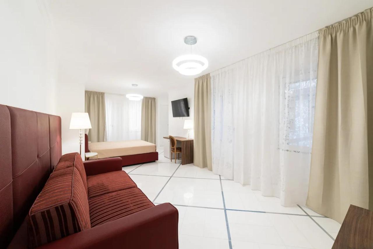 Apartments Hotel Real Suite Napoli Chiaia Mergellina Dış mekan fotoğraf